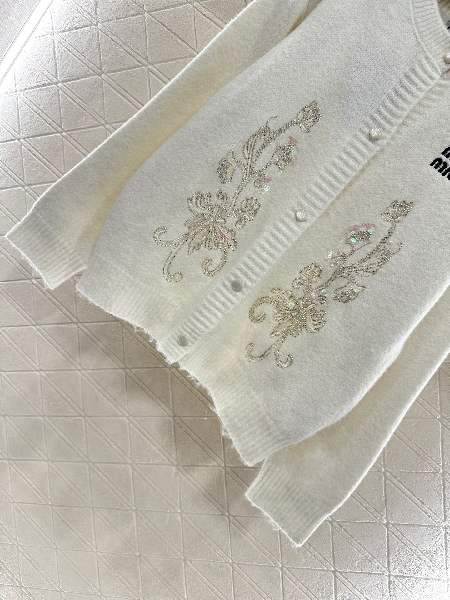 25fw new round neck embroidered knitted cardigan