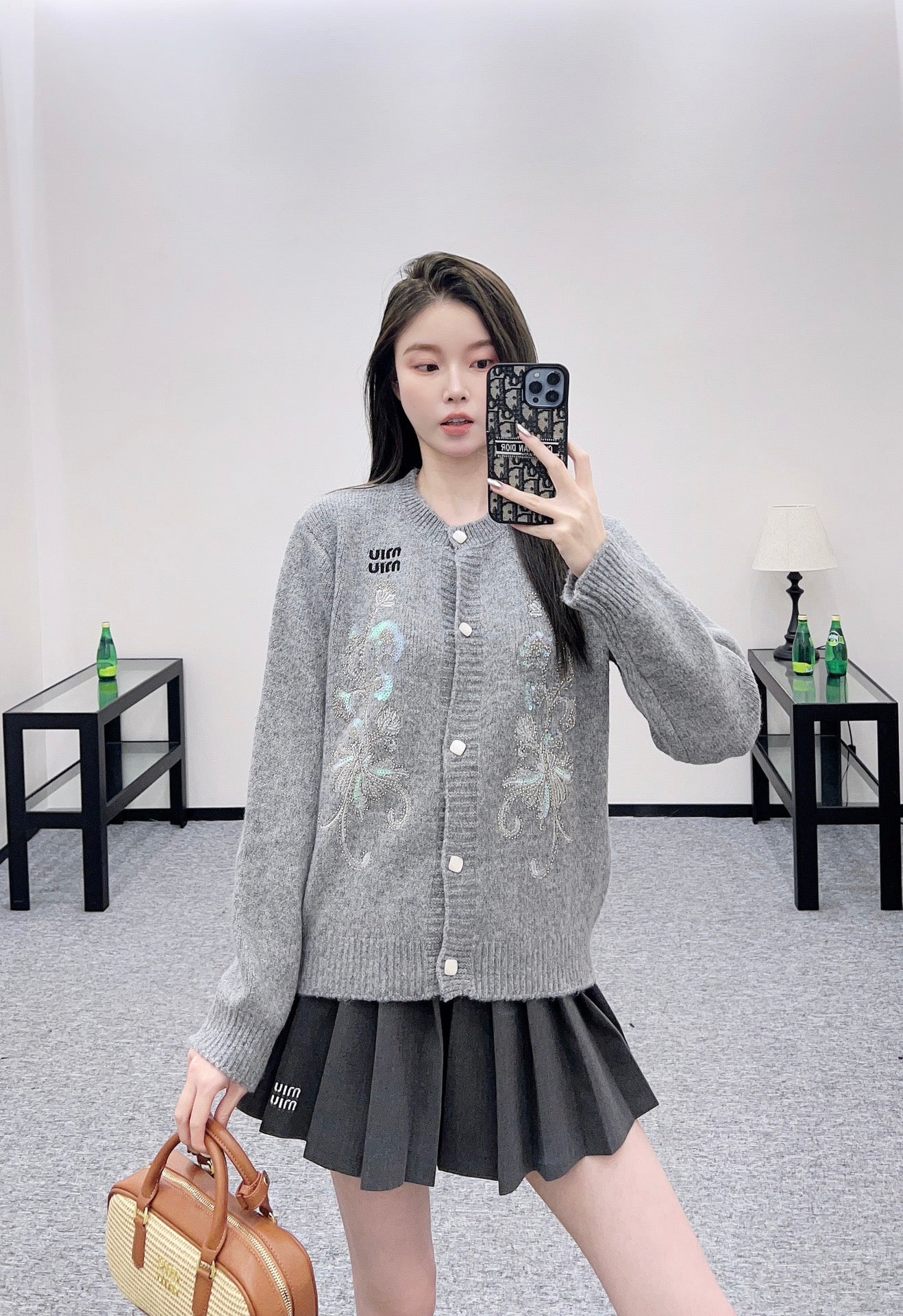 25fw new round neck embroidered knitted cardigan