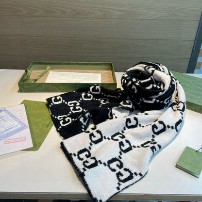 New knitted jacquard scarf