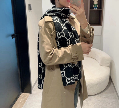 New knitted jacquard scarf