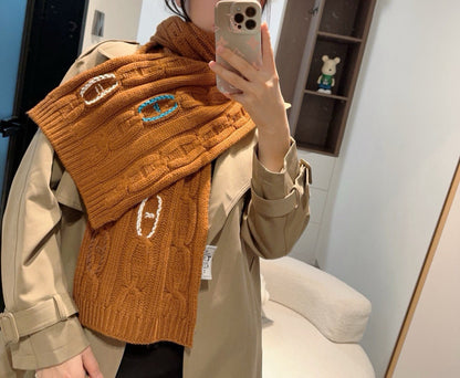 Classic cable scarf