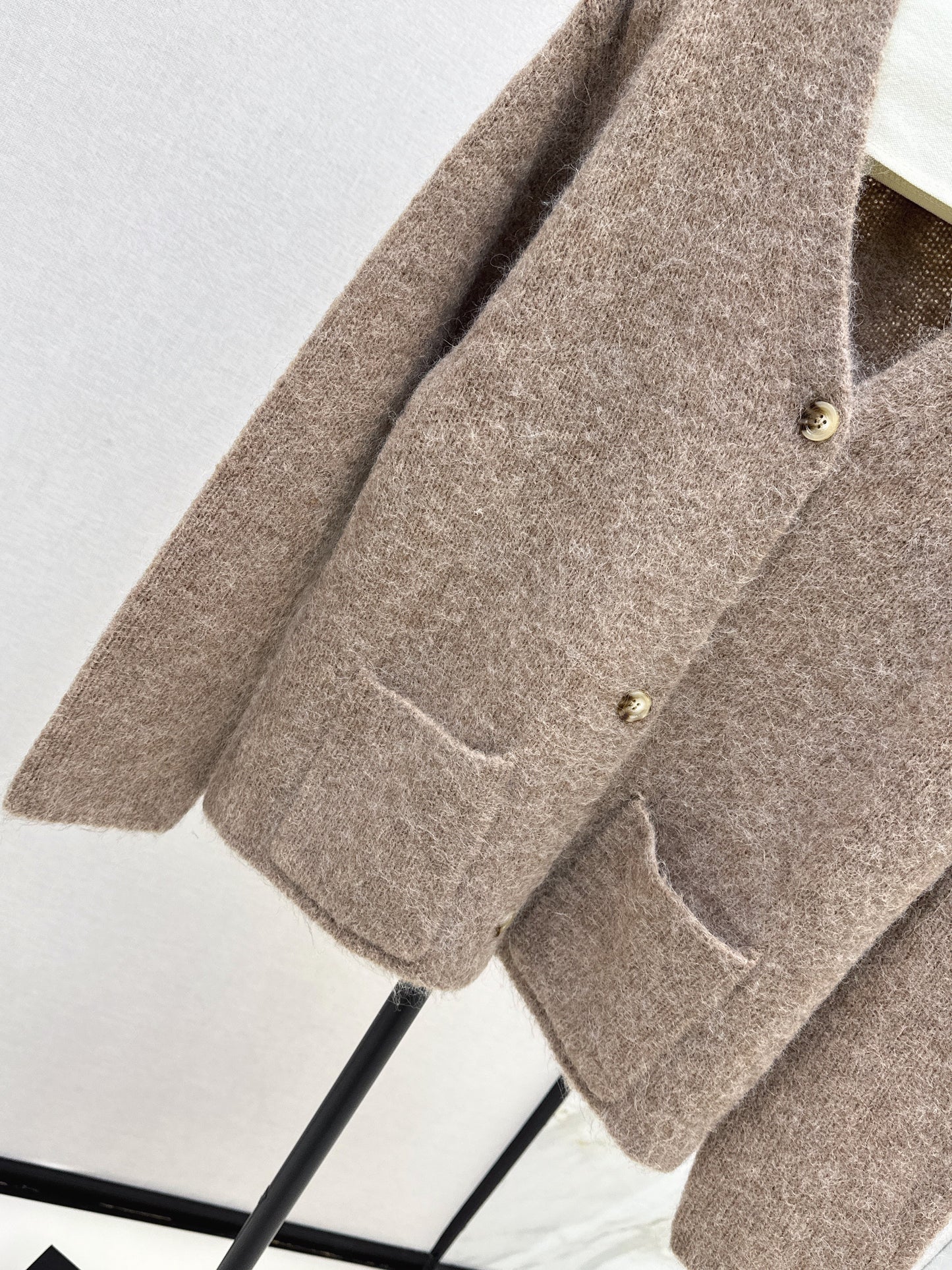 25fw new wool V-neck jacket