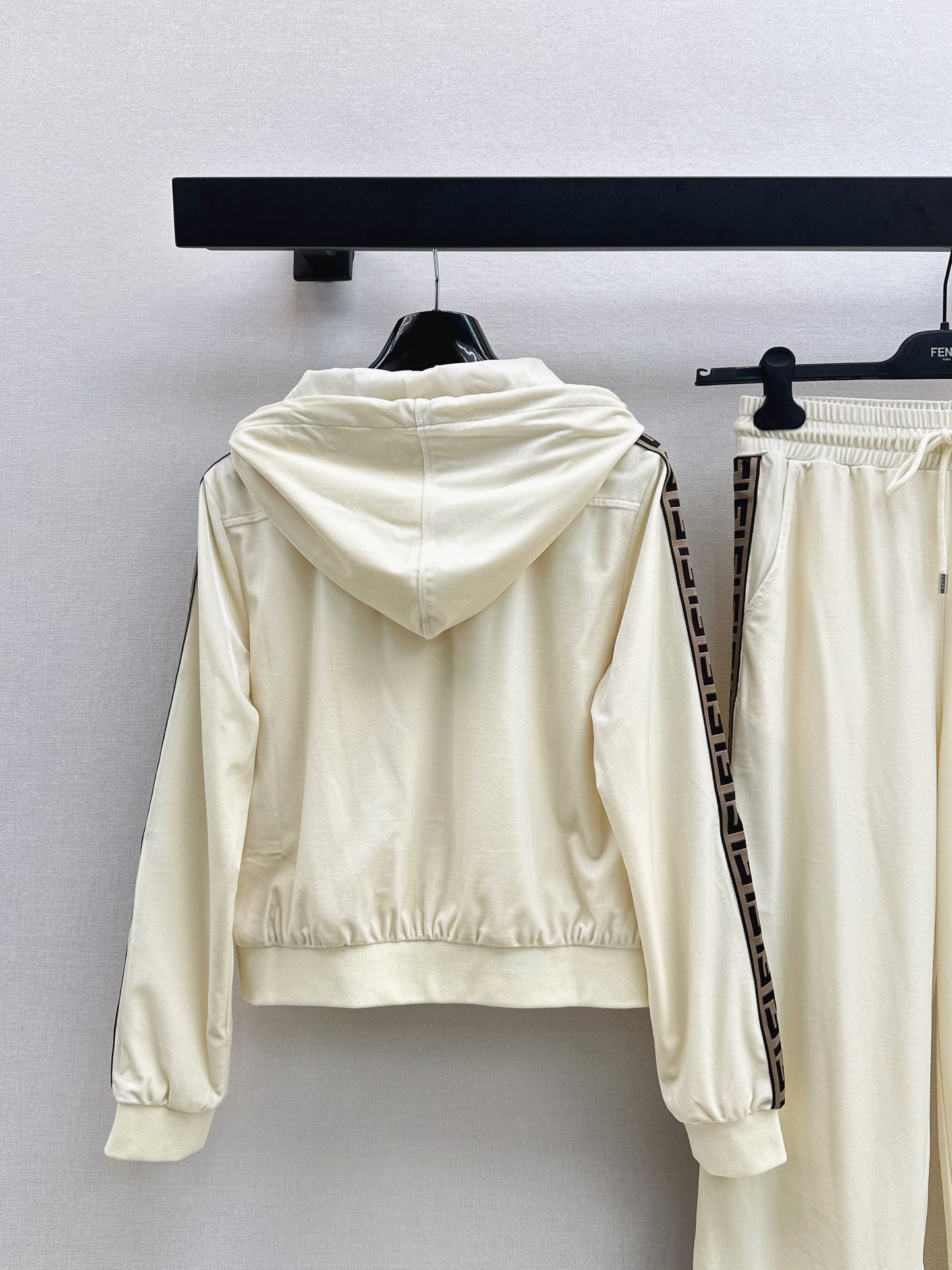 25fw new hooded sweatshirt jacket with trousers set