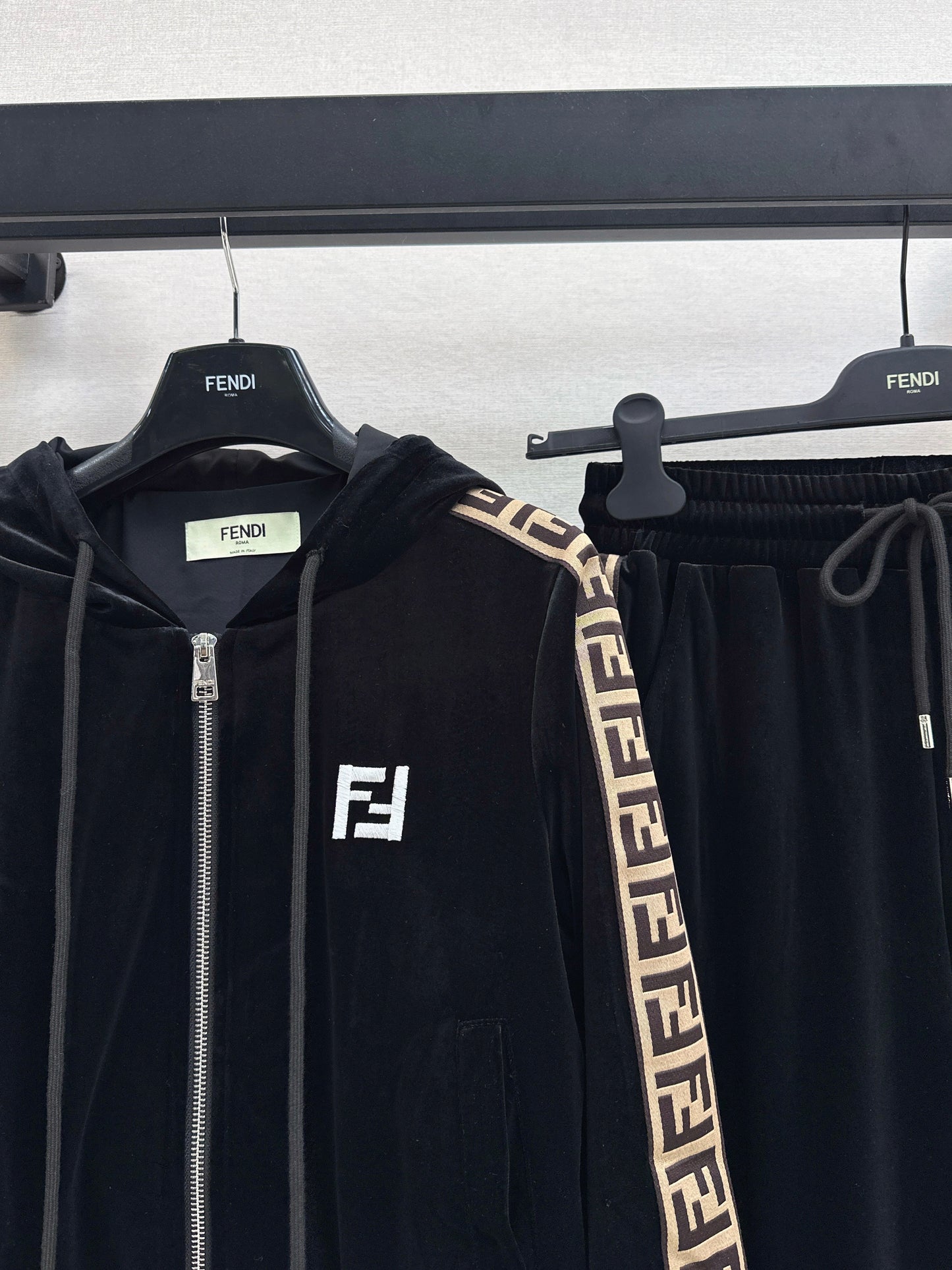 25fw new hooded sweatshirt jacket with trousers set