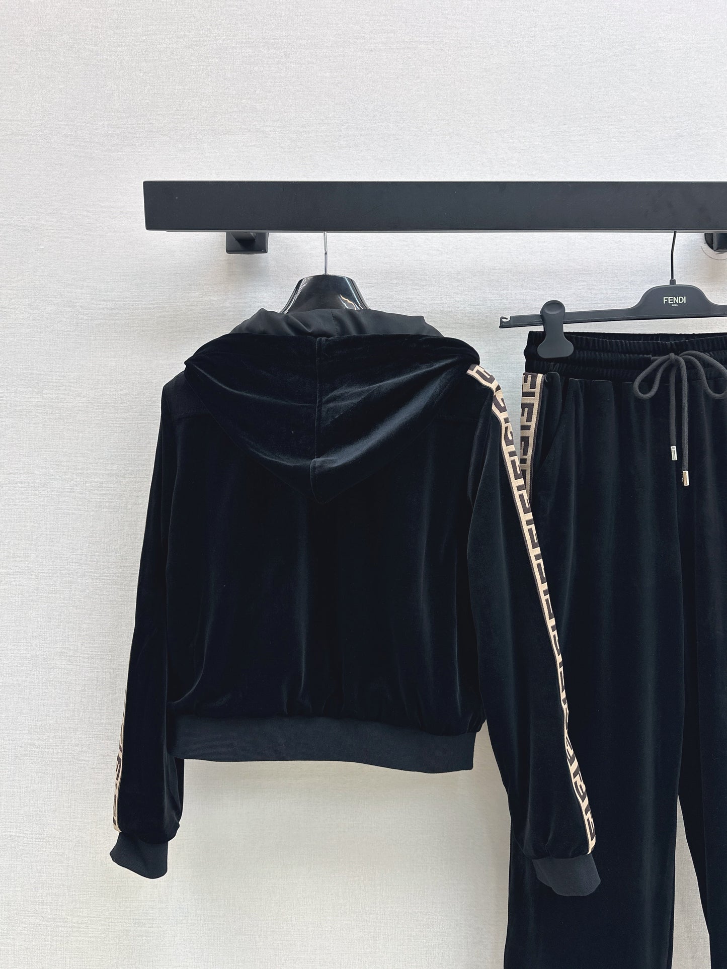 25fw new hooded sweatshirt jacket with trousers set