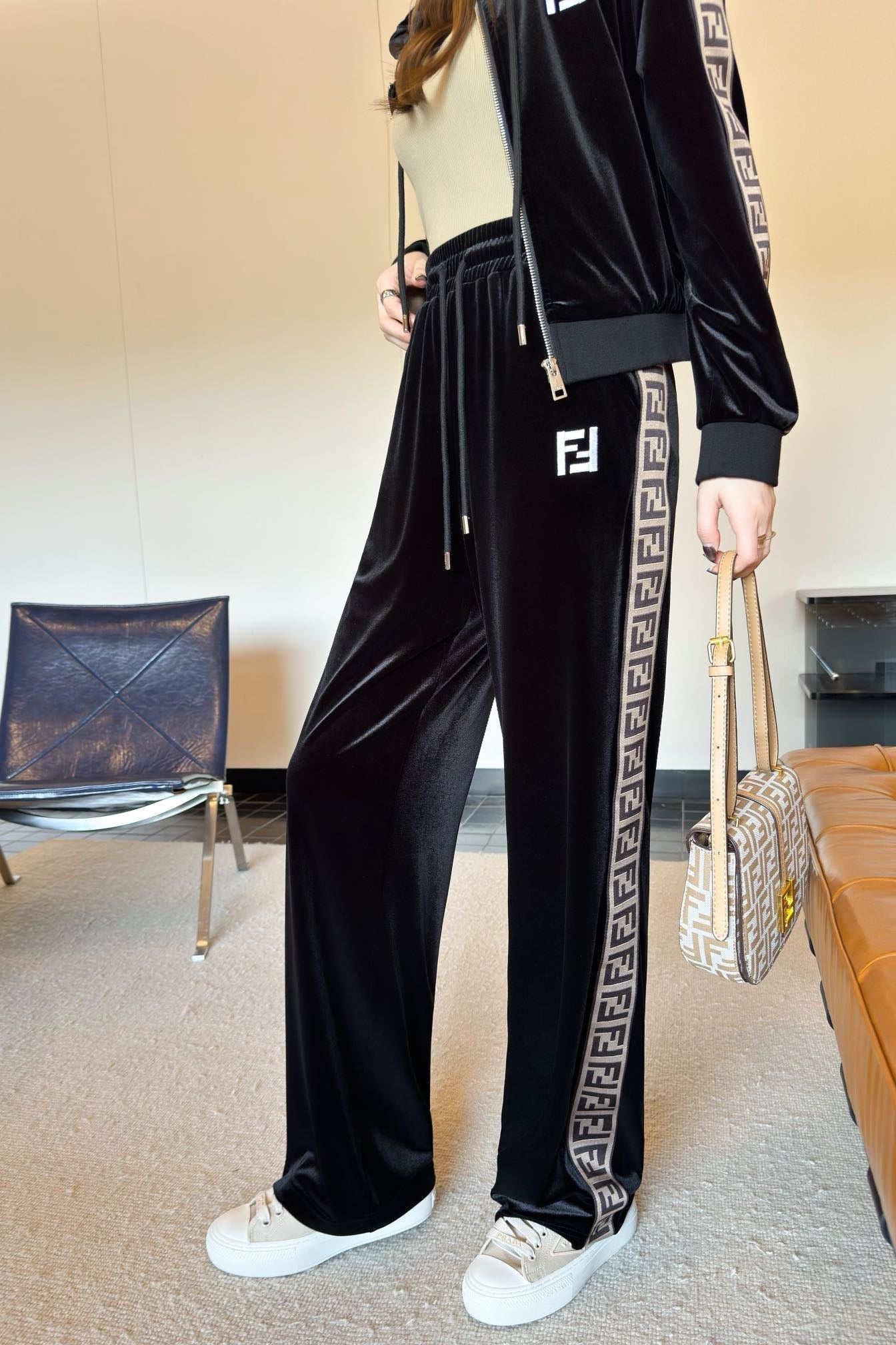 25fw new hooded sweatshirt jacket with trousers set