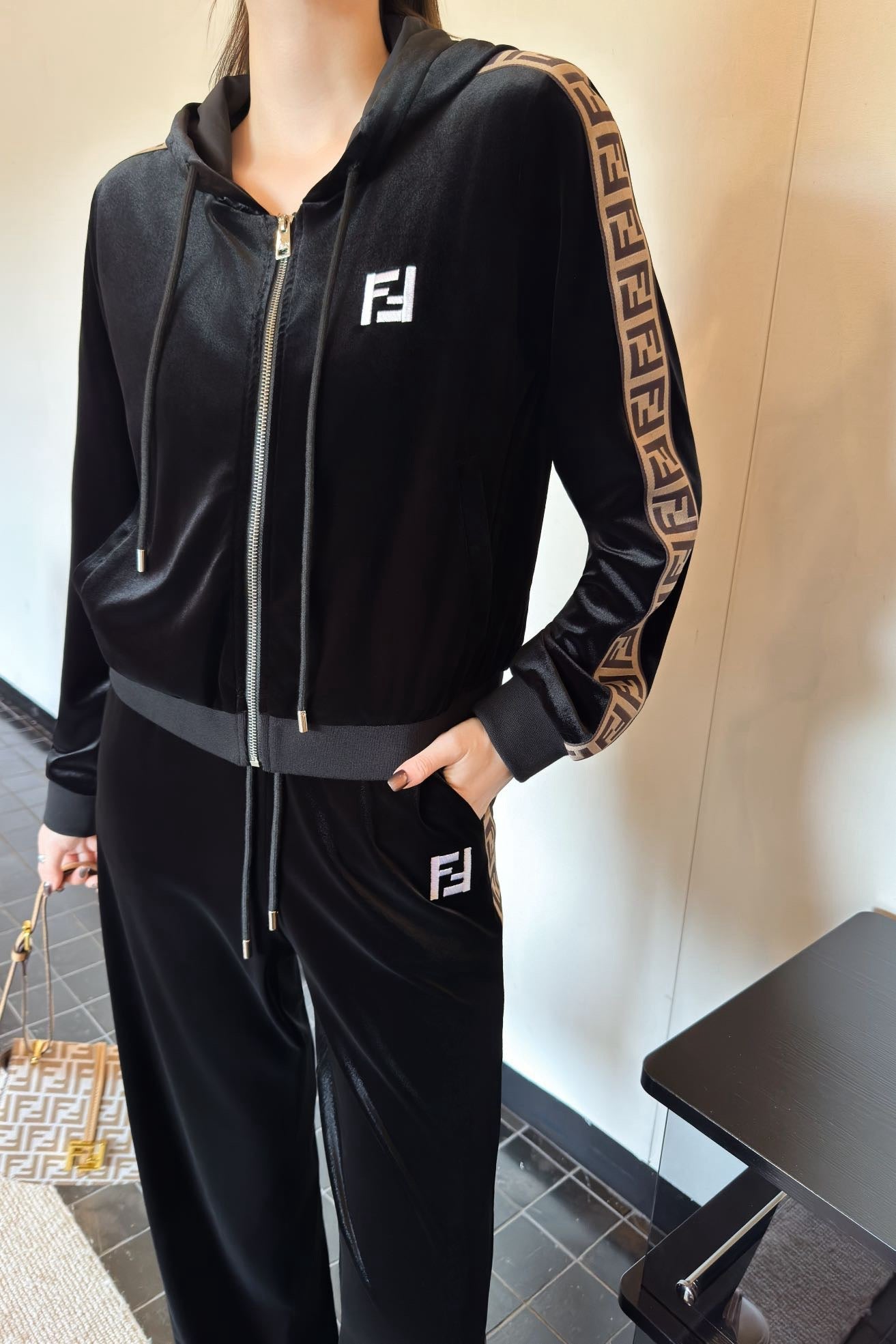 25fw new hooded sweatshirt jacket with trousers set