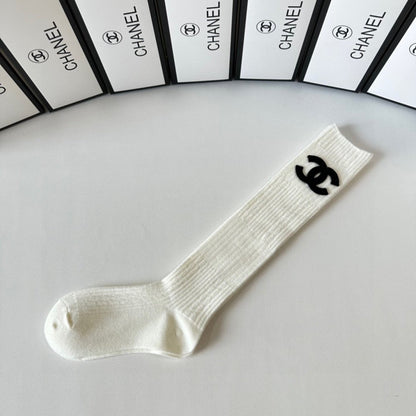 New double-needle cashmere socks