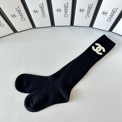 New double-needle cashmere socks