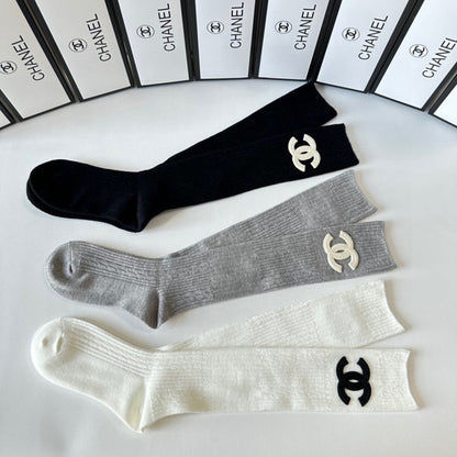 New double-needle cashmere socks