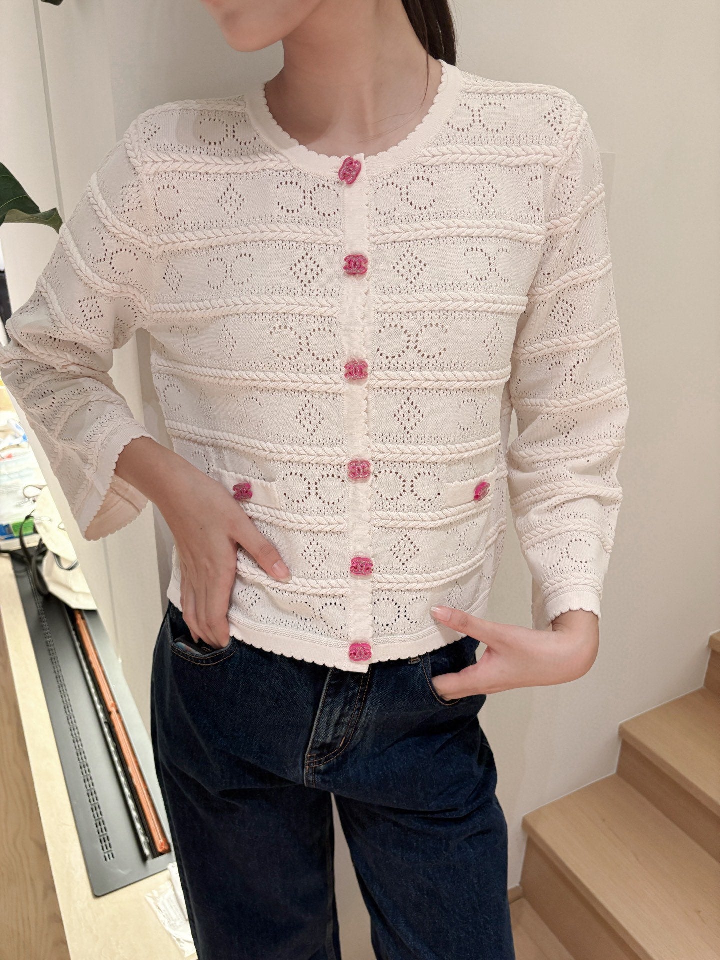 25fw new crochet round neck cardigan