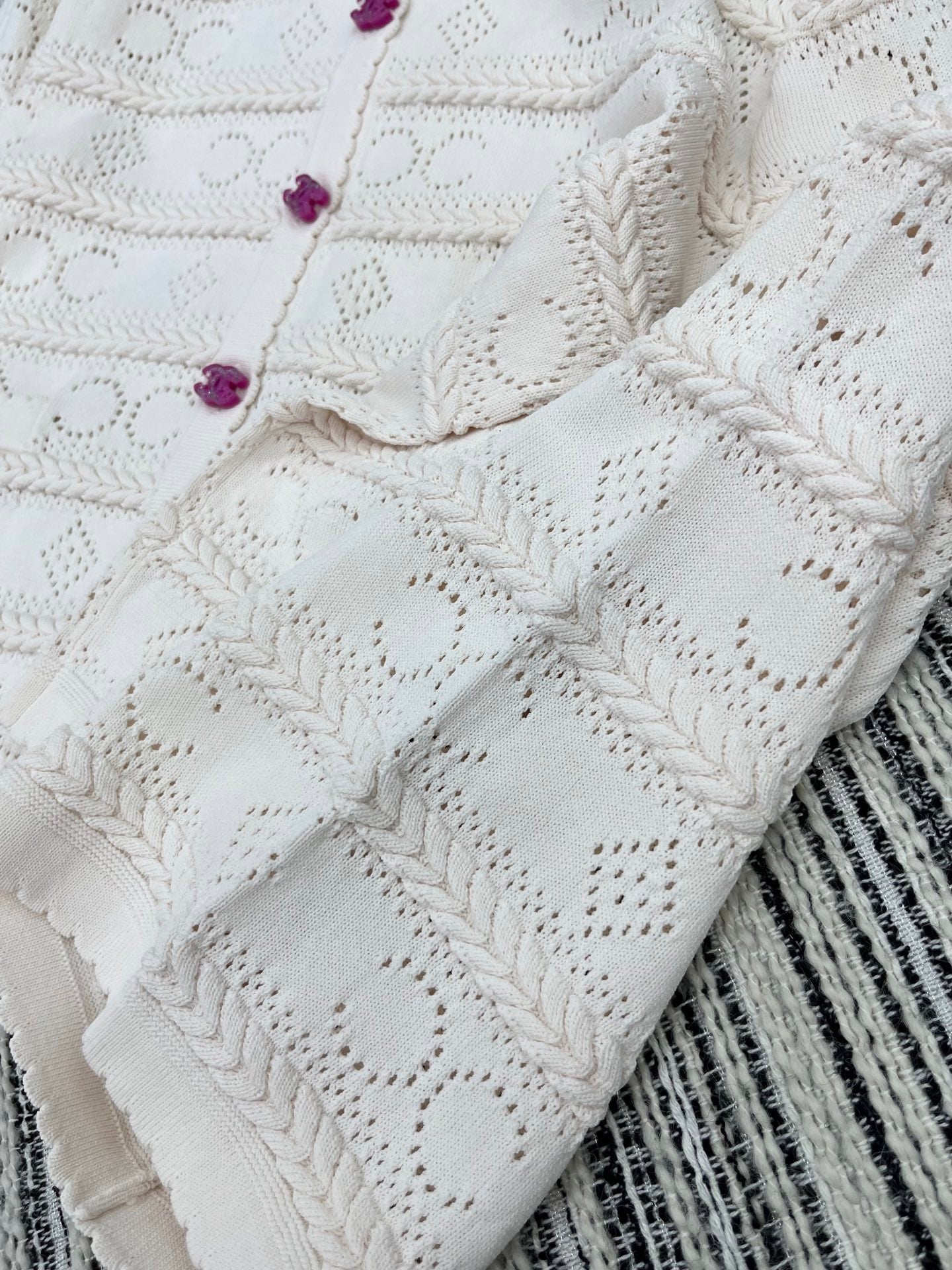 25fw new crochet round neck cardigan