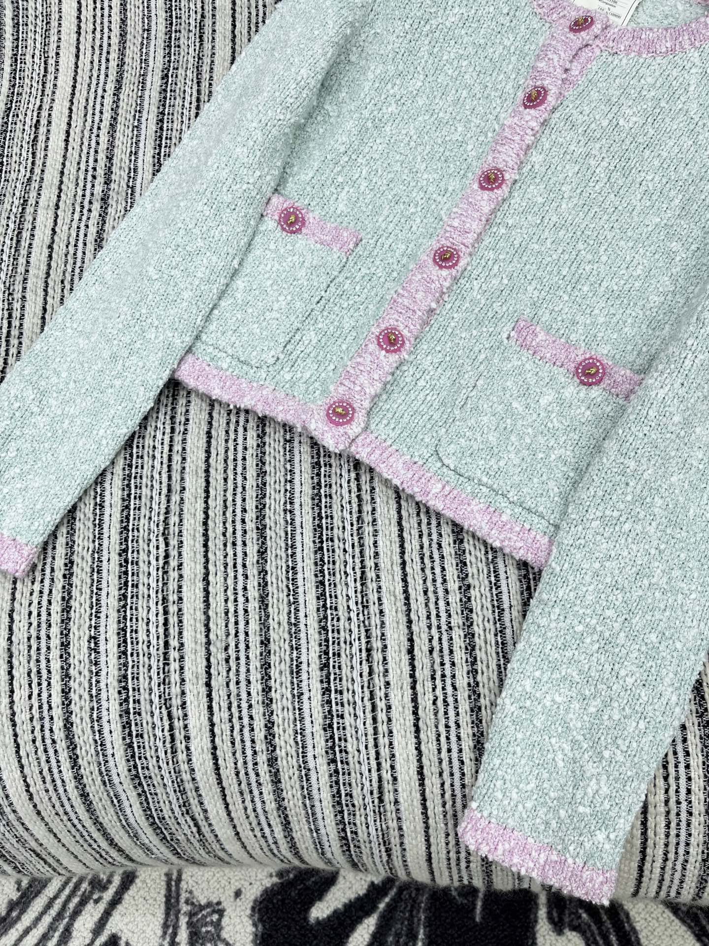 25fw new retro yarn round neck cardigan