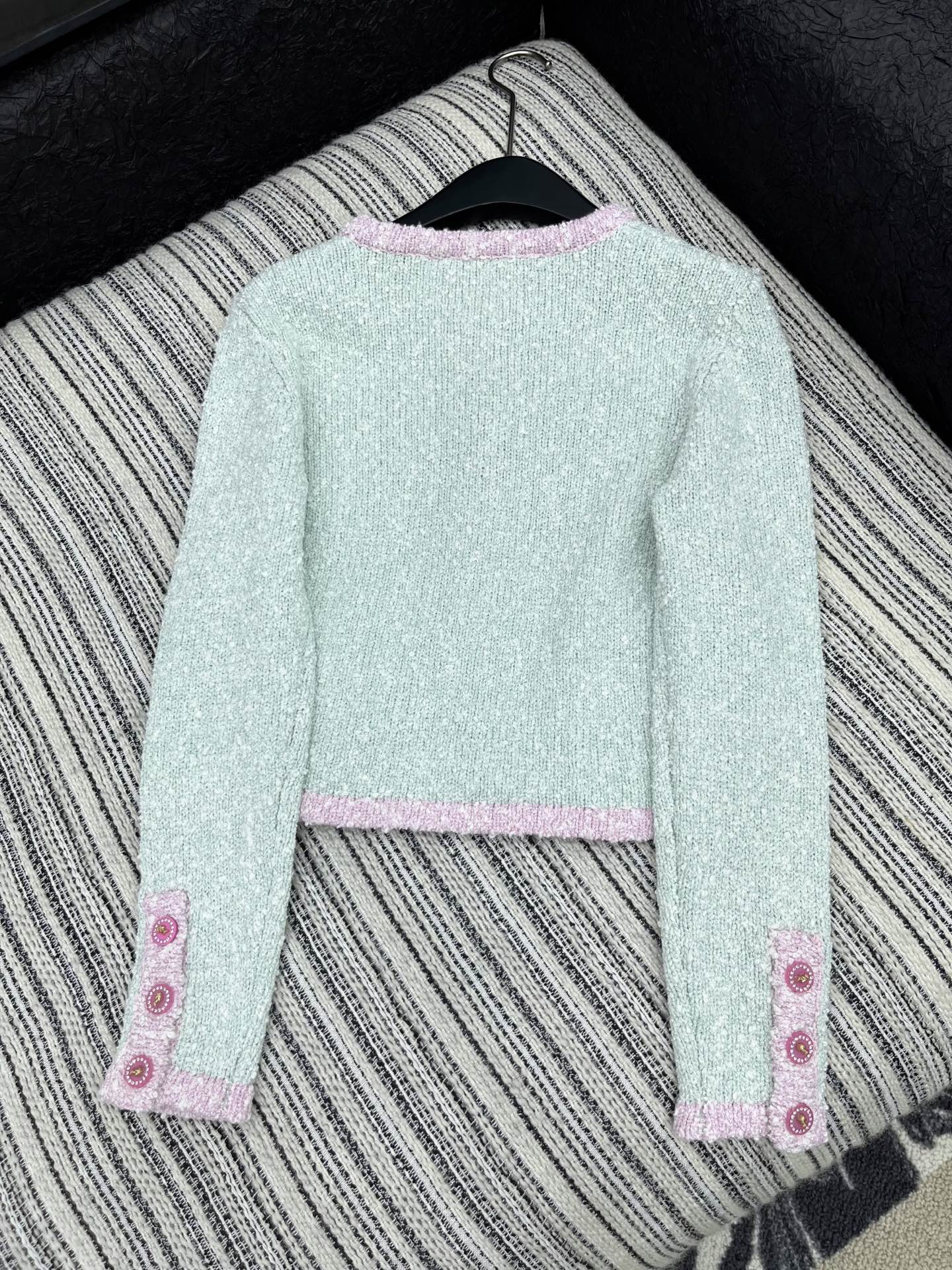 25fw new retro yarn round neck cardigan