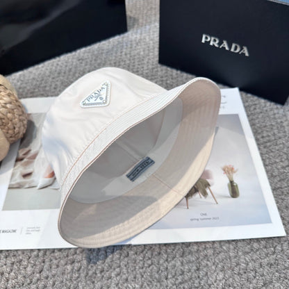 Classic triangle logo bucket hat