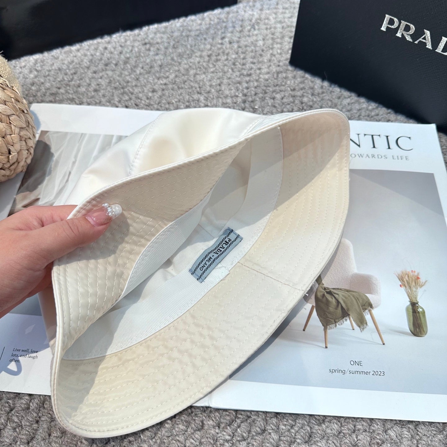 Classic triangle logo bucket hat