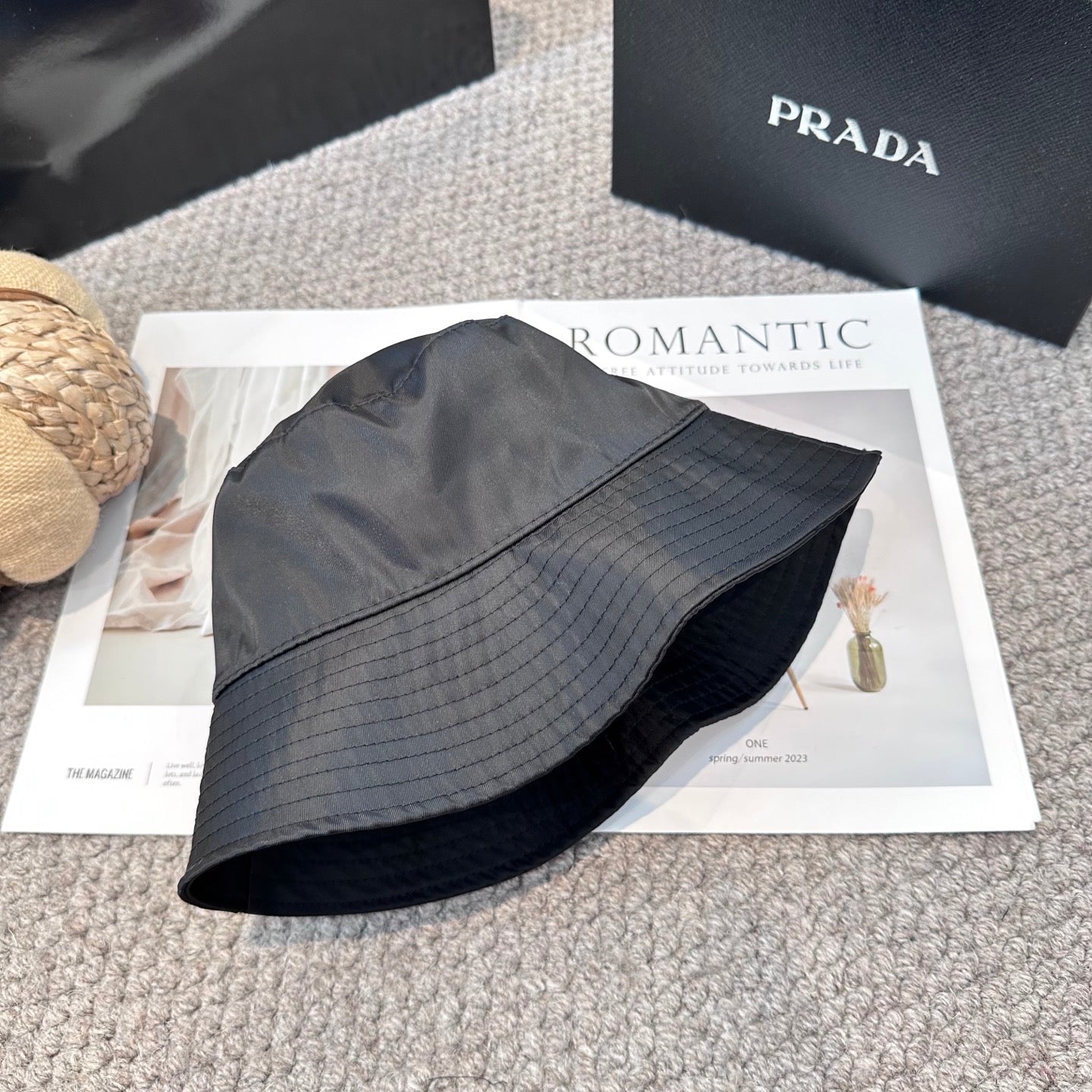 Classic triangle logo bucket hat