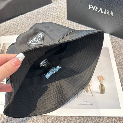 Classic triangle logo bucket hat