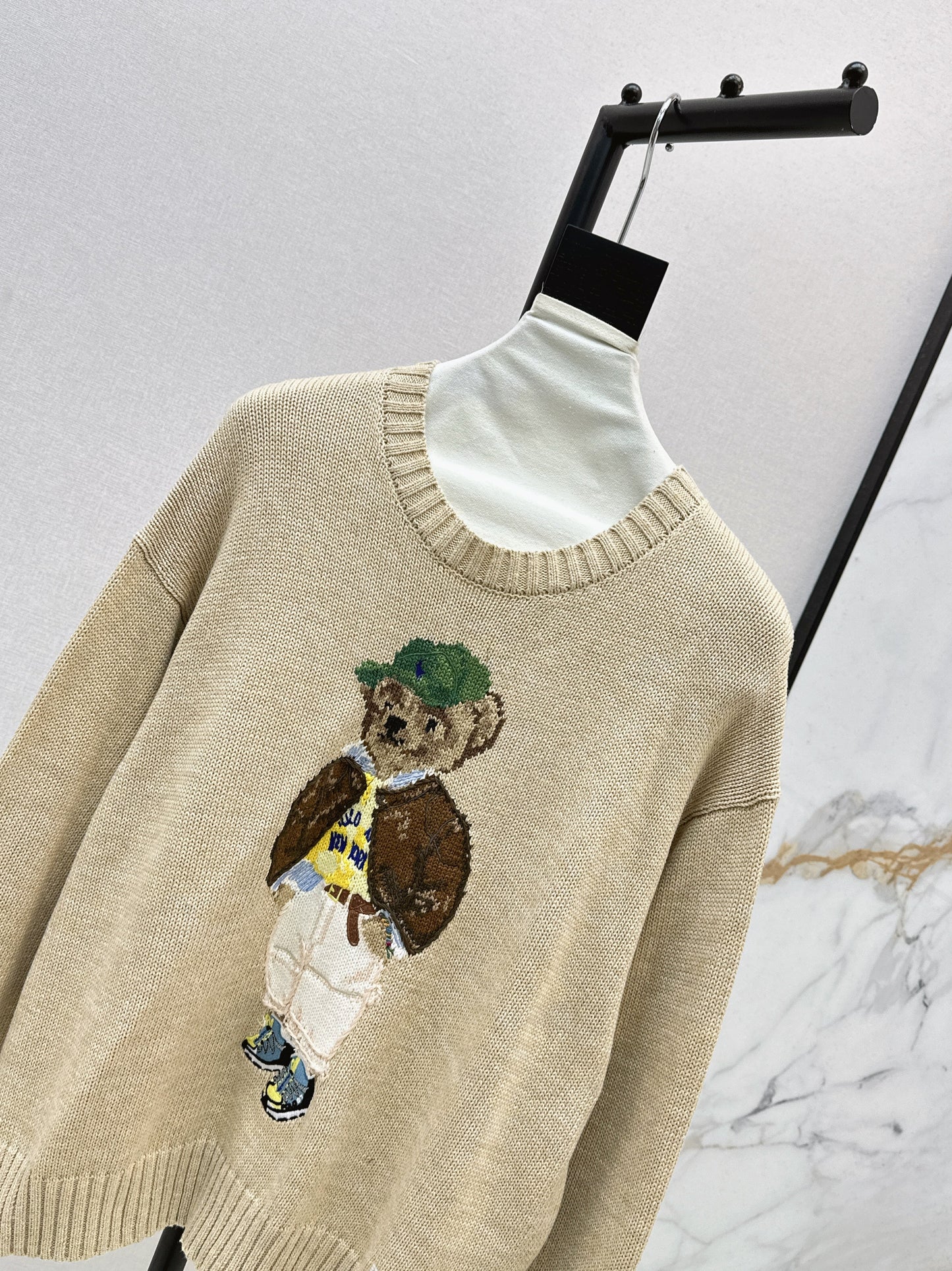 25fw new bear embroidered round neck sweater