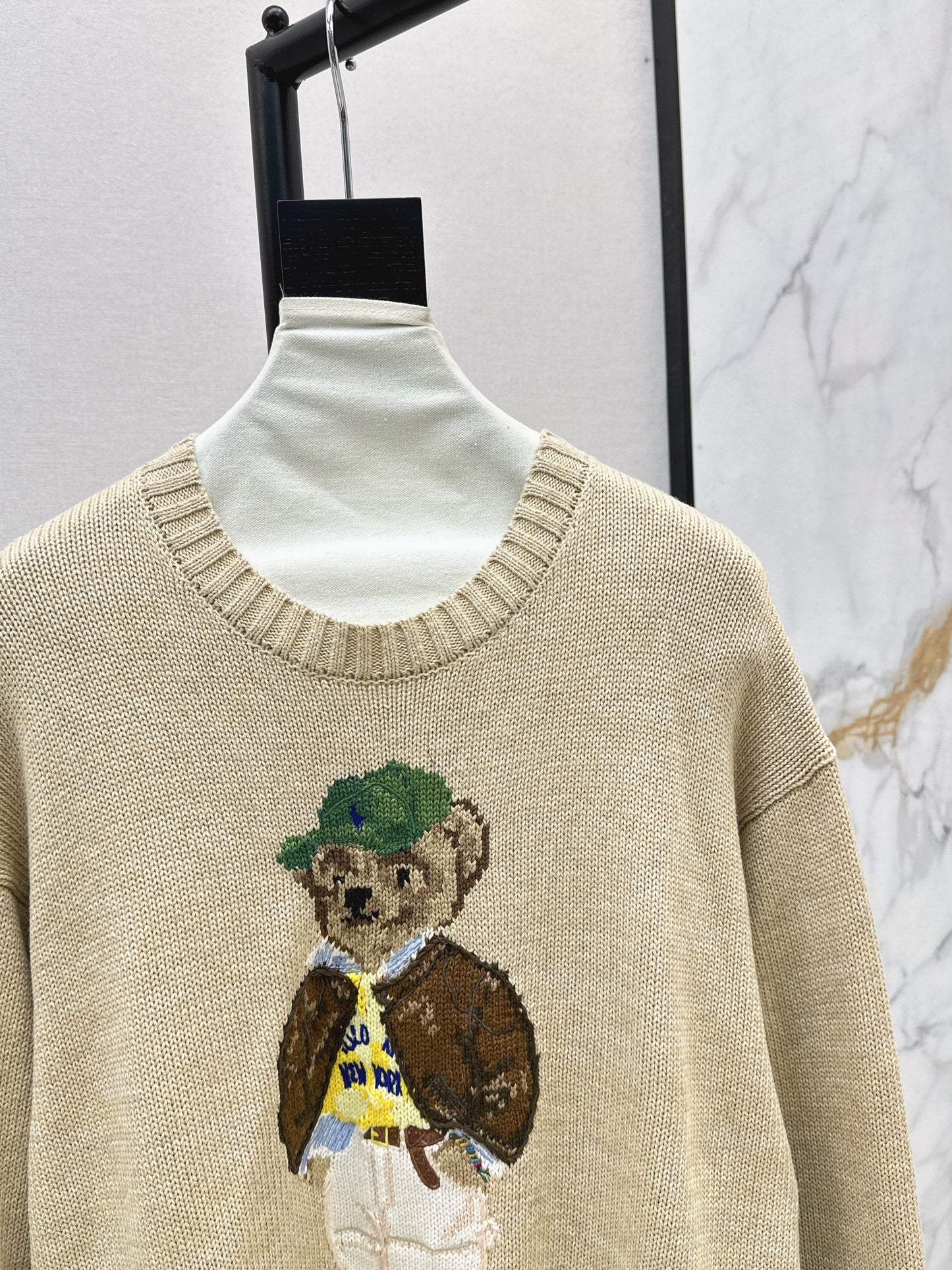 25fw new bear embroidered round neck sweater