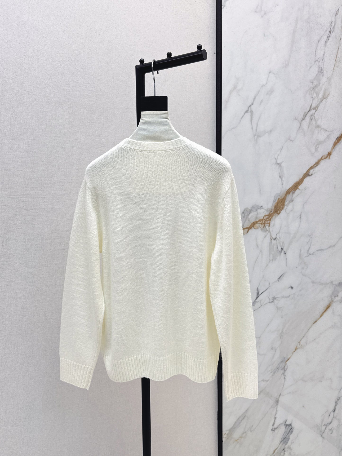 25fw new bear embroidered round neck sweater