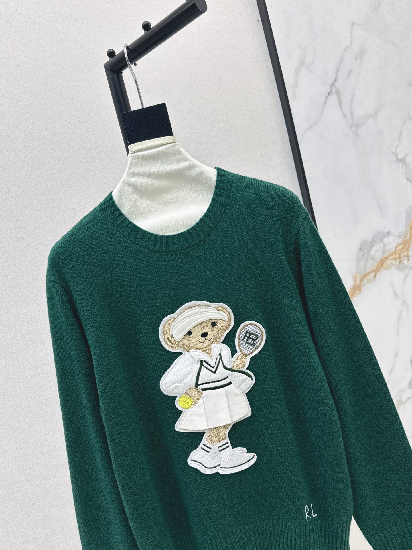 25fw new bear embroidered round neck sweater