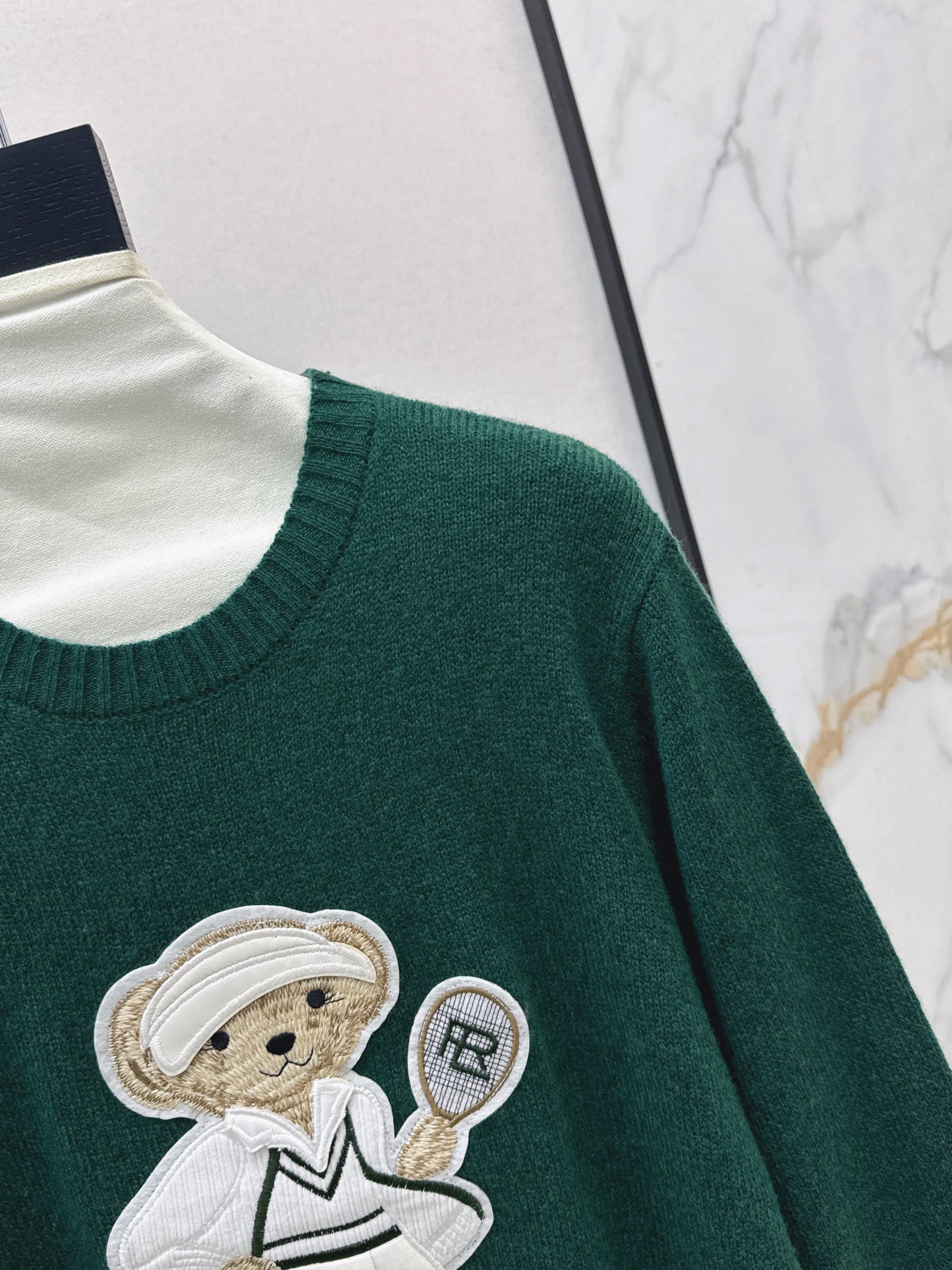 25fw new bear embroidered round neck sweater