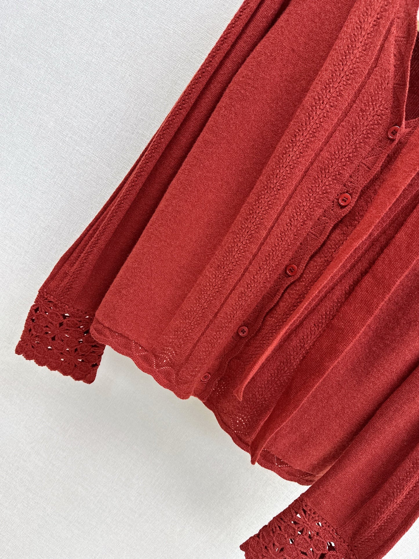 25fw new V-neck cardigan + flower hollow knitted hat set