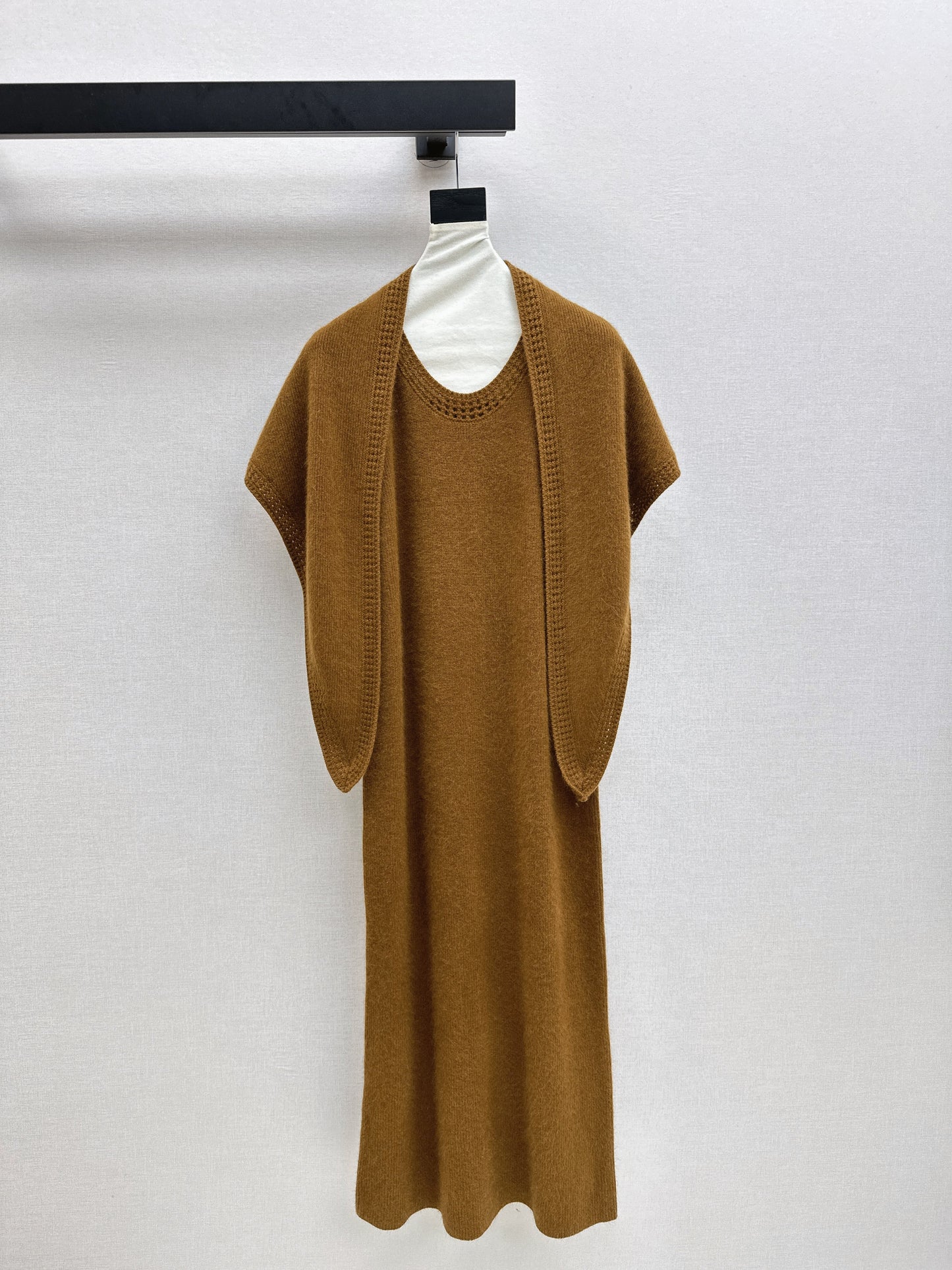 25fw new round neck wool dress with matching shawl
