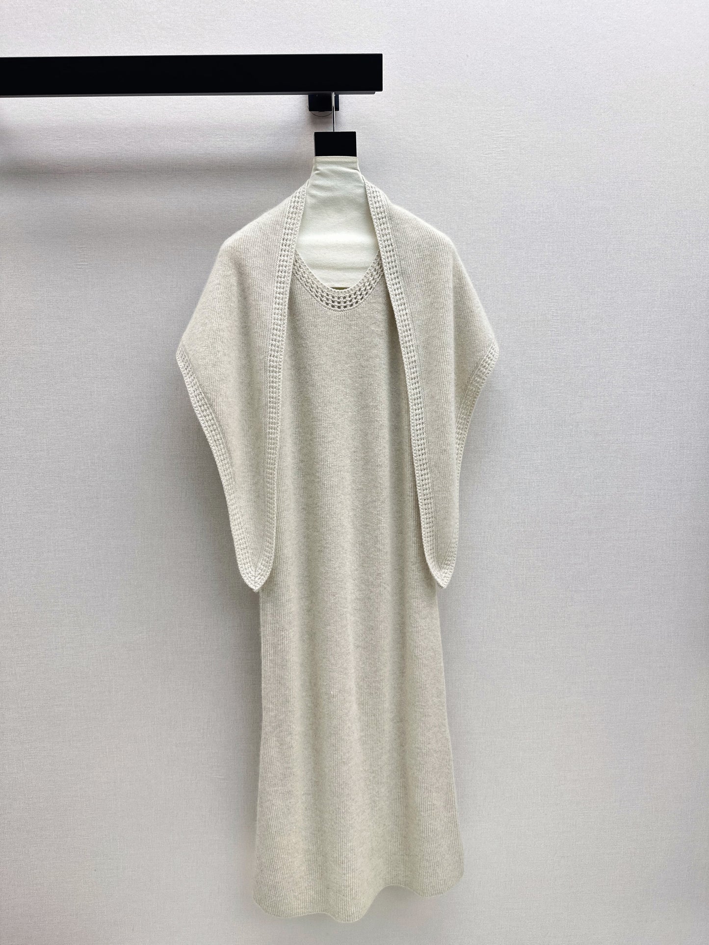 25fw new round neck wool dress with matching shawl