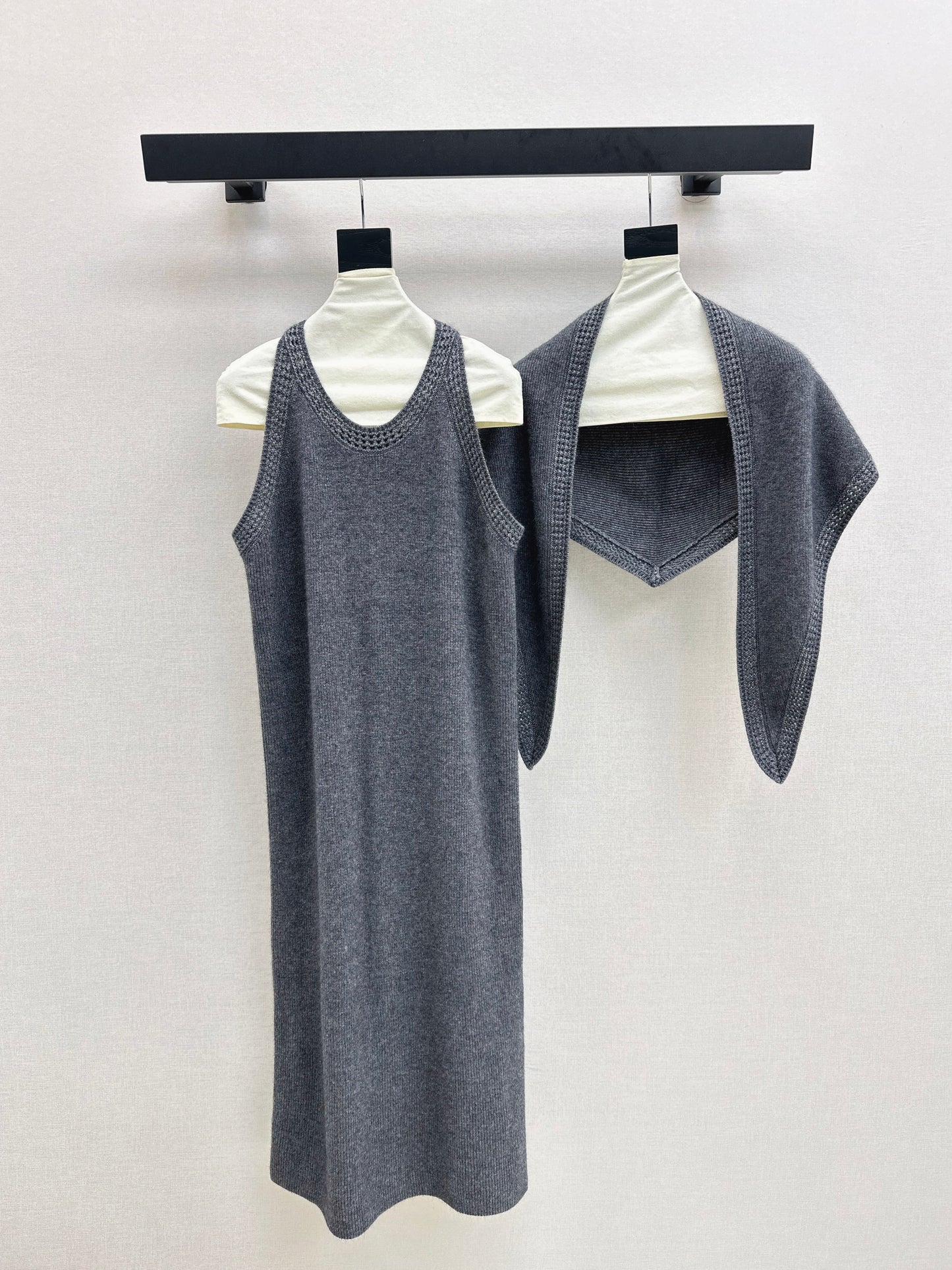 25fw new round neck wool dress with matching shawl