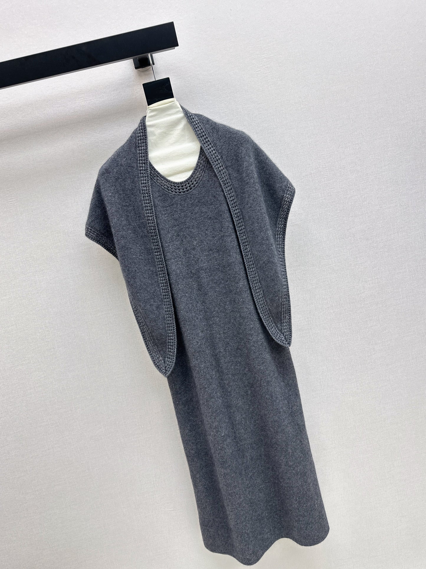 25fw new round neck wool dress with matching shawl