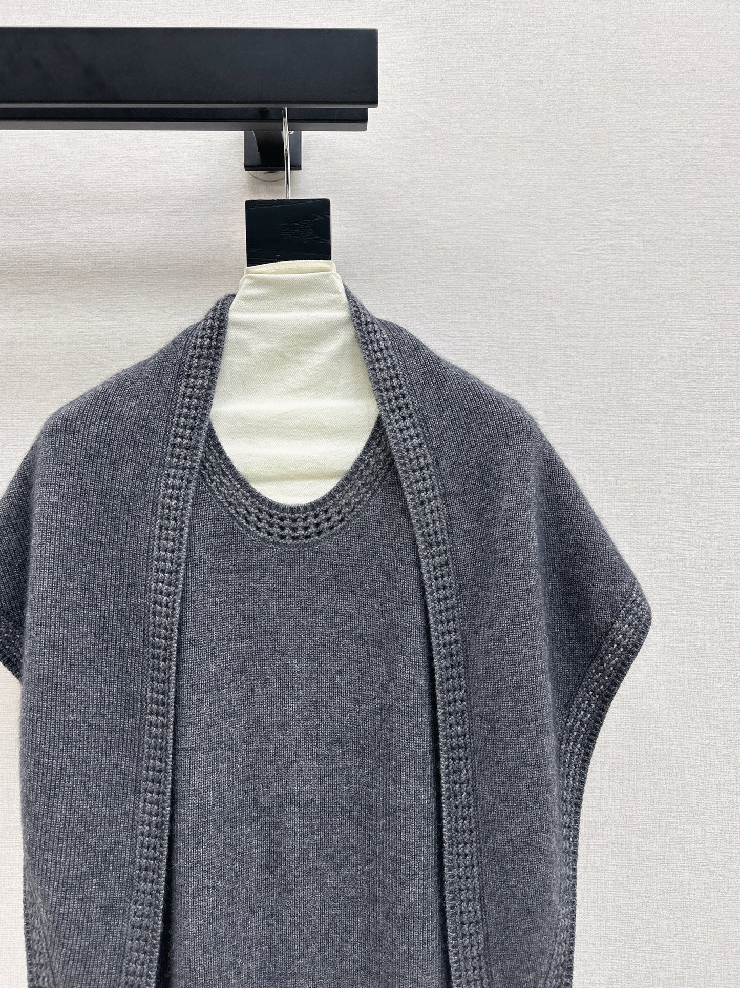 25fw new round neck wool dress with matching shawl