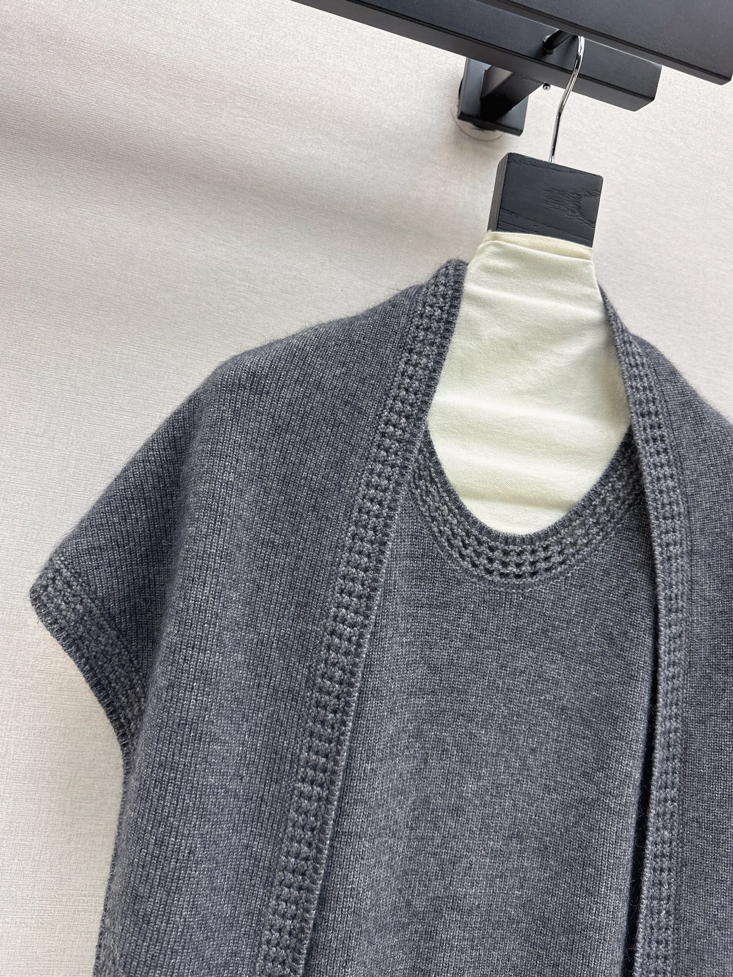 25fw new round neck wool dress with matching shawl