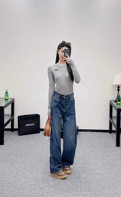 25 Fake two-piece round neck long sleeves