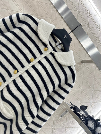 25 Collar Knitted Wool Blended Striped Cardigan