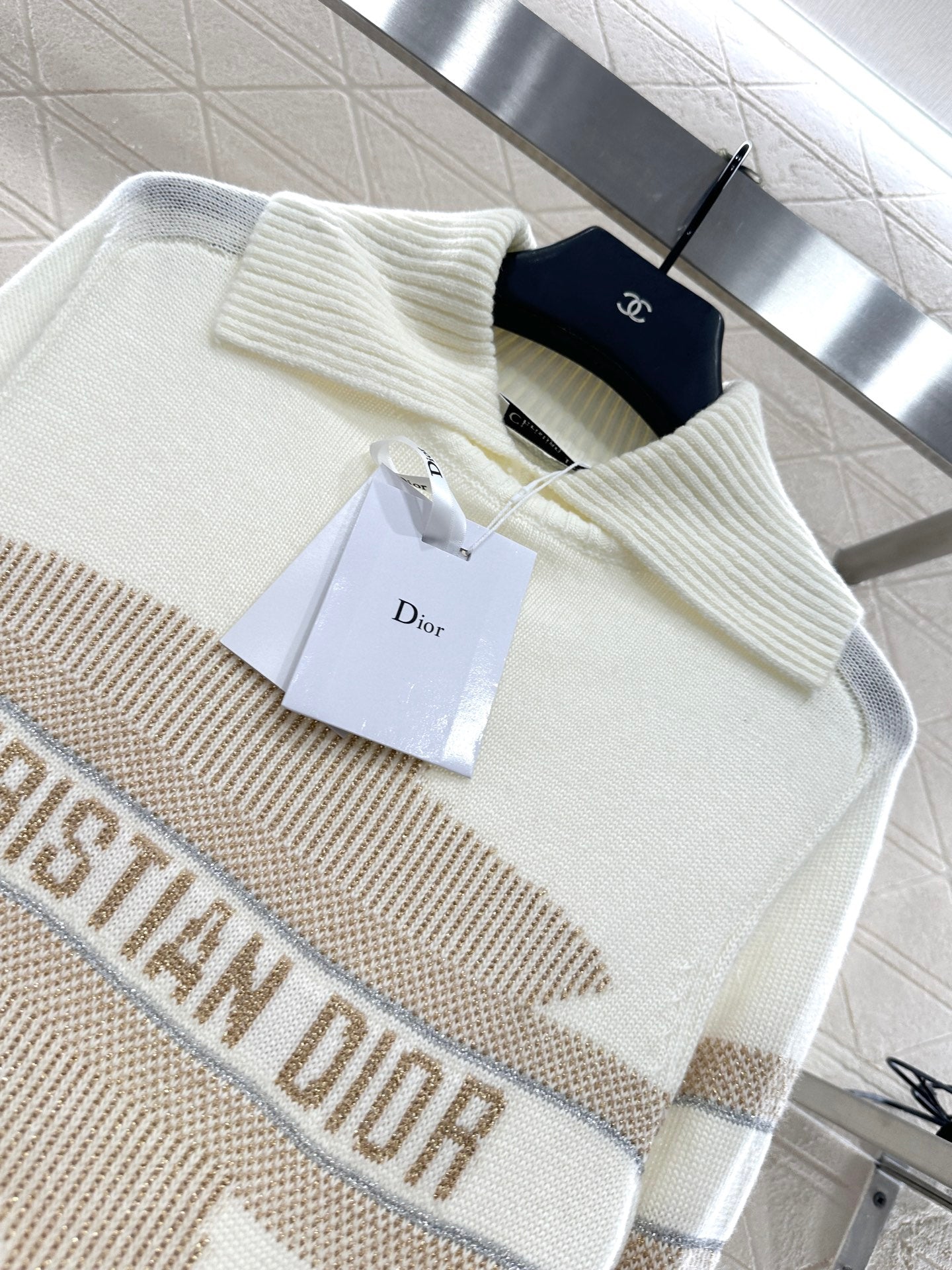 25 Collar Knitted Cashmere Sweater