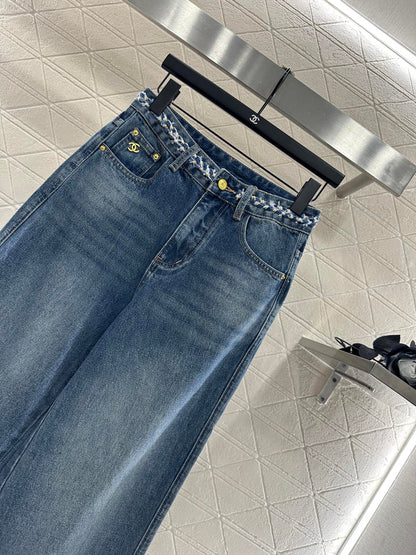25 High-waisted bleached pleated denim trousers