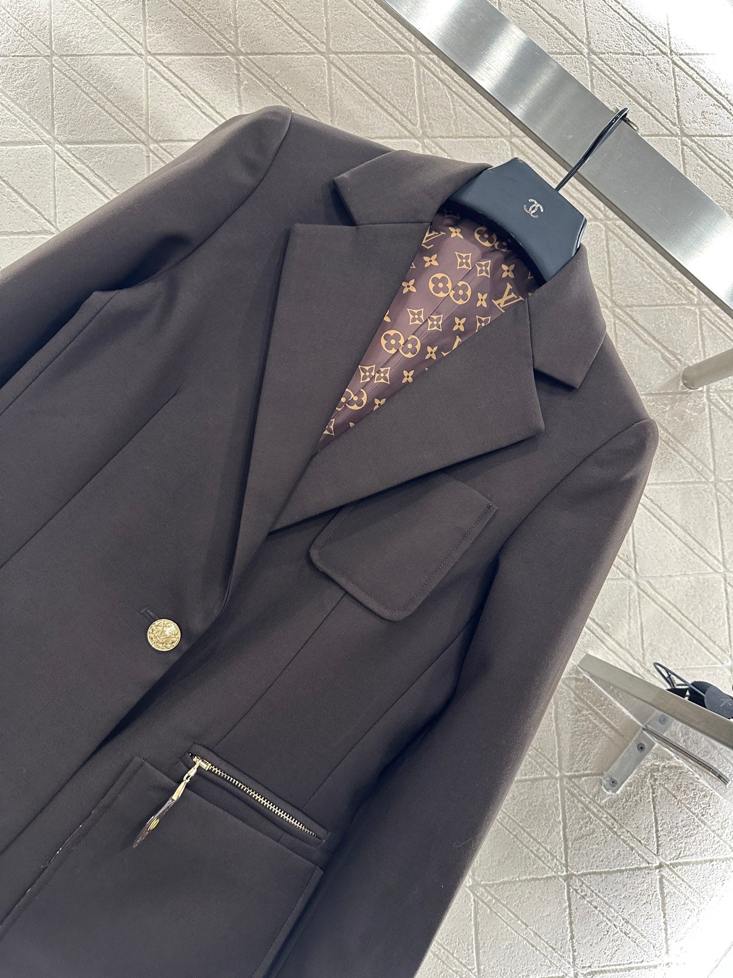 25 lapel zipper pocket blazer