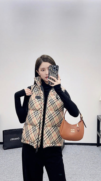 25 Classic Check Hooded Down Vest