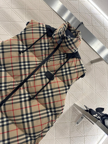 25 Classic Check Hooded Down Vest