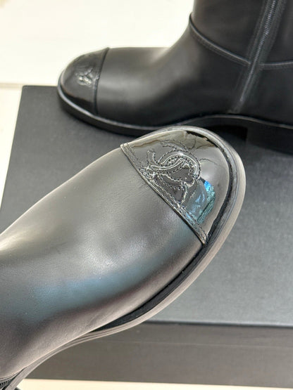 25 New product chain thick heel short boots