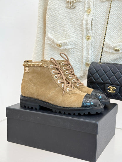 25 New product chain thick heel short boots