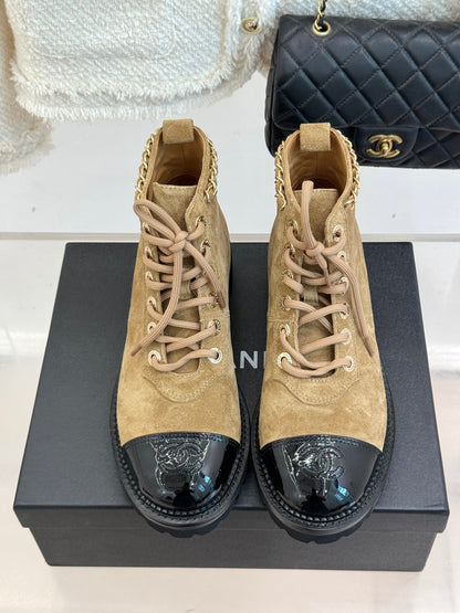 25 New product chain thick heel short boots