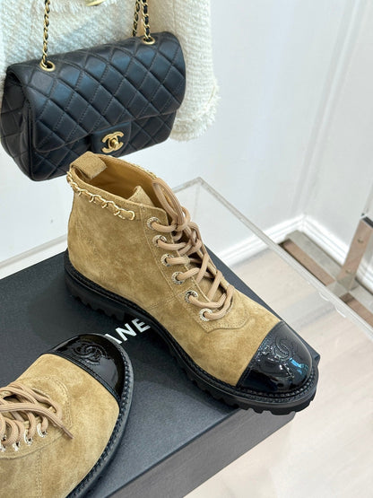 25 New product chain thick heel short boots