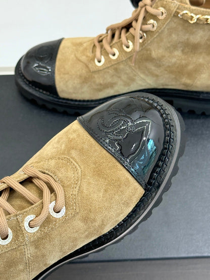 25 New product chain thick heel short boots