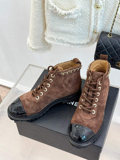 25 New product chain thick heel short boots