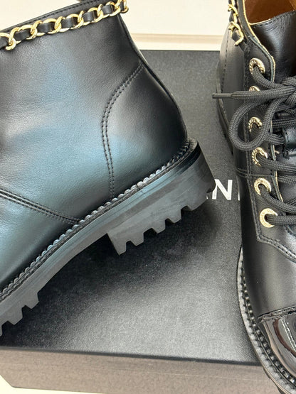 25 New product chain thick heel short boots