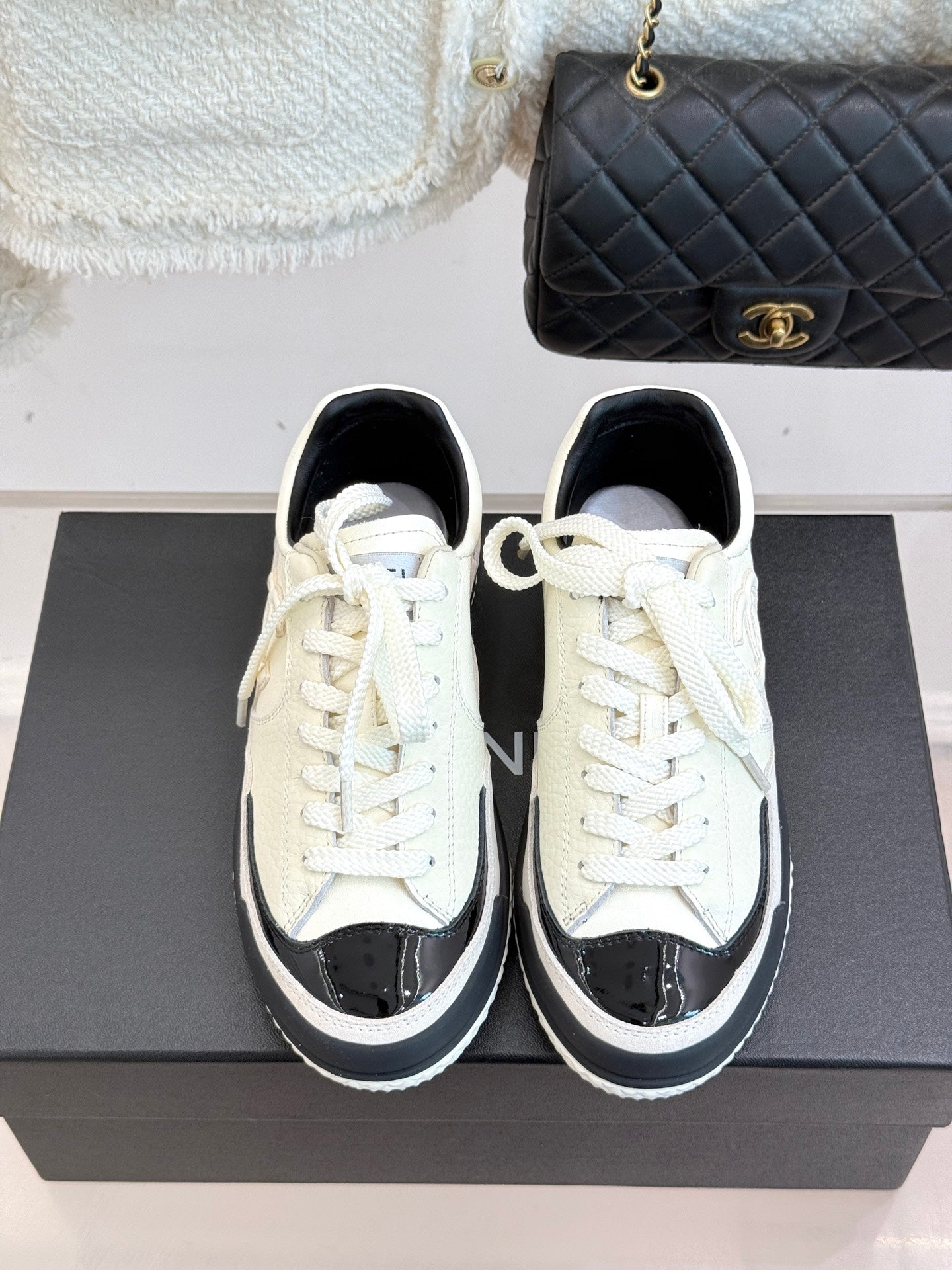 25K new casual board shoes and sports shoes(WHITE/SILVER/BLACK)