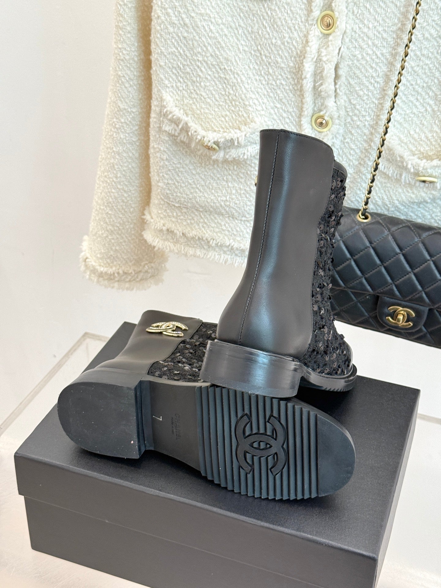 25K Sequined short boots